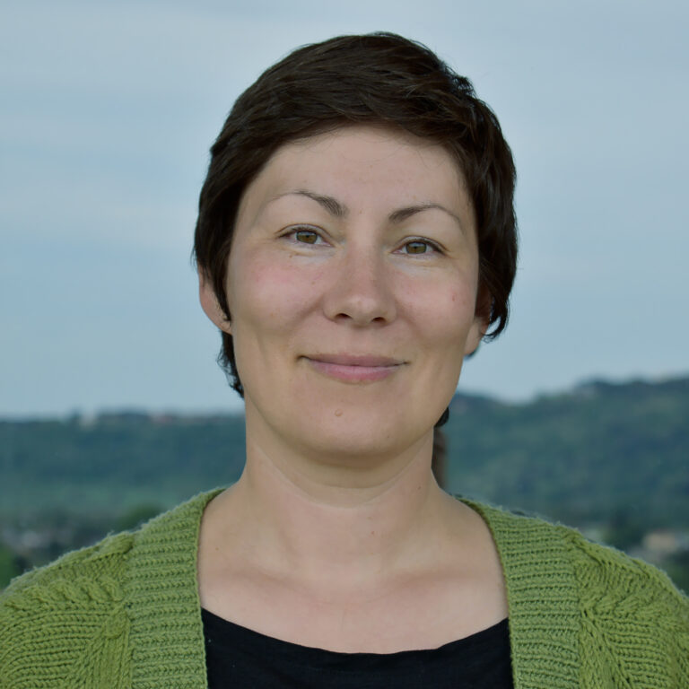 Tatjana Iljaseviciute. Blogger, designer and teacher at Practical embroidery online school