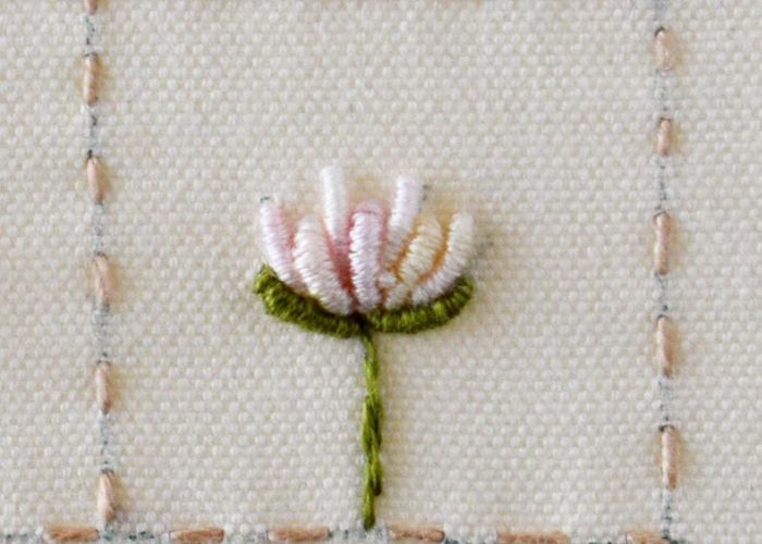 Wie man eine Blume aus Anlagestich stickt: Klee Schritt 2
