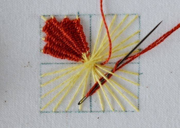 Weaving Kamal Kadai flower tutorial