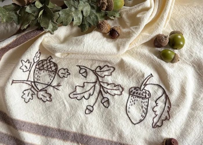 Acorns & Oaks embroidery designs by kathyschmitz on Etsy